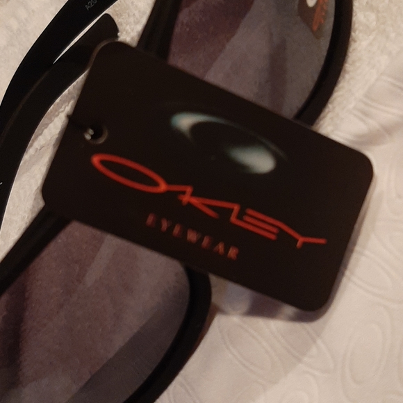 OAKLEY sunglasses - Picture 11 of 11